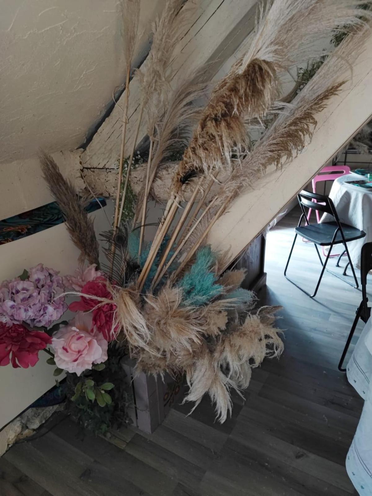 Hotellerie Jardiniers Gourmands Morsains ภายนอก รูปภาพ
