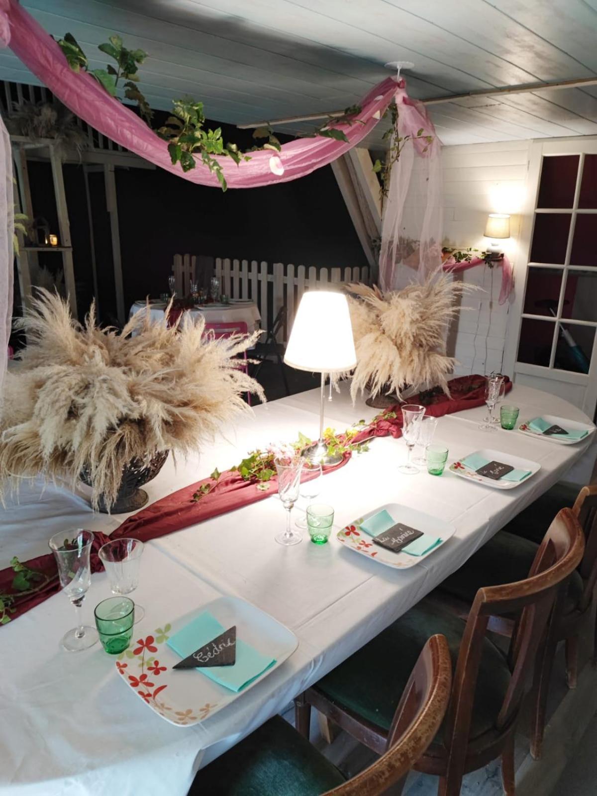 Hotellerie Jardiniers Gourmands Morsains ภายนอก รูปภาพ